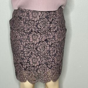 Banana Republic Floral Lace Pencil Skirt Mauve Purple Women’s Size 4 fairy core